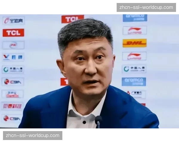 杜锋赛前采访回应“盘外招”质疑：尊重对手，专注比赛，相信联盟的安保与公平